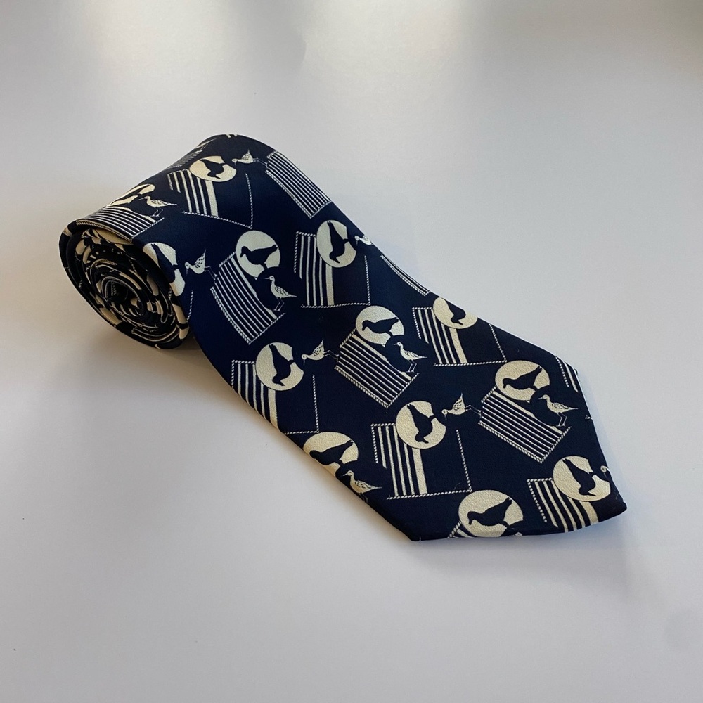 Brioni 100% silk tie
